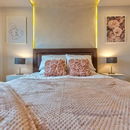 Kalina Onore Apartment